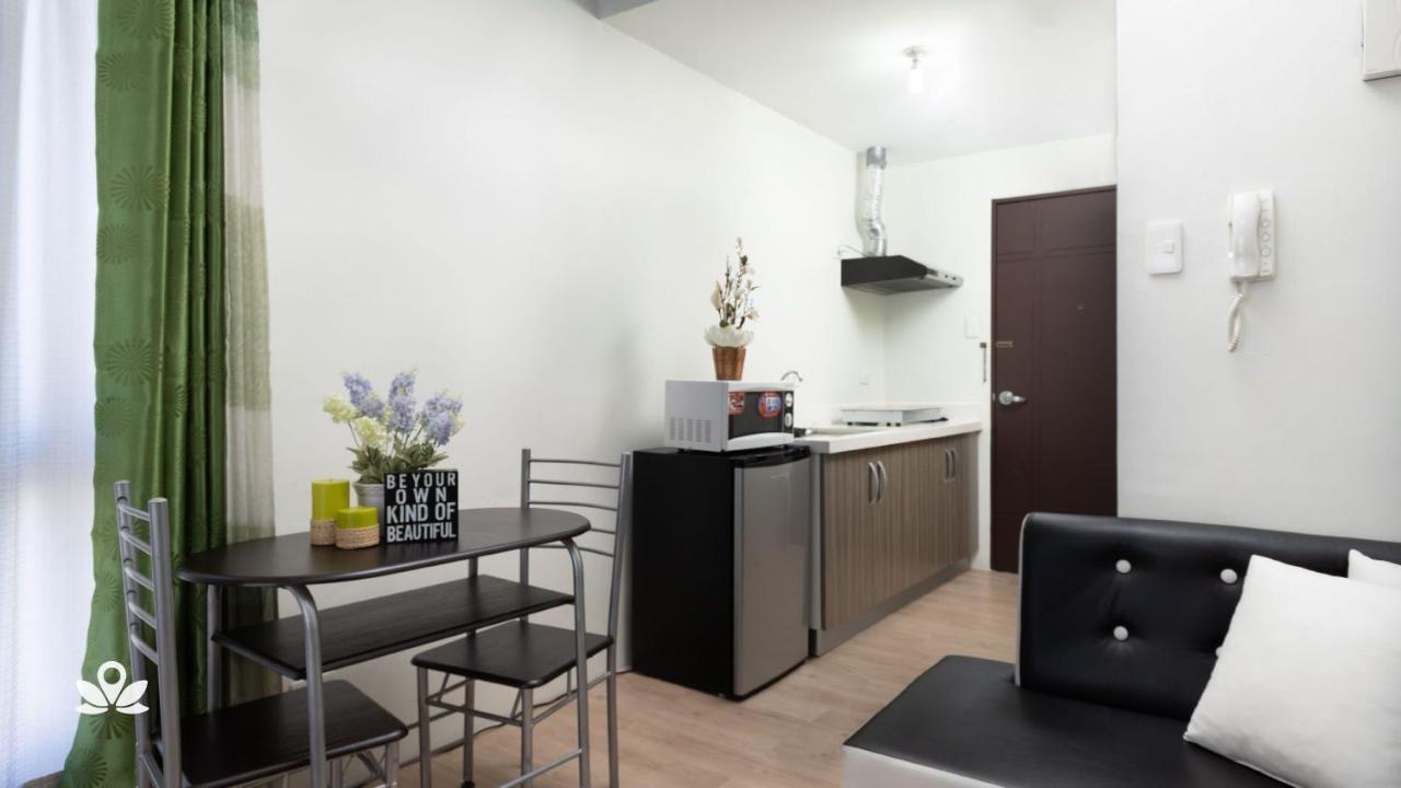 Zen Rooms Vinia Edsa Q.C. Quezon City Ngoại thất bức ảnh